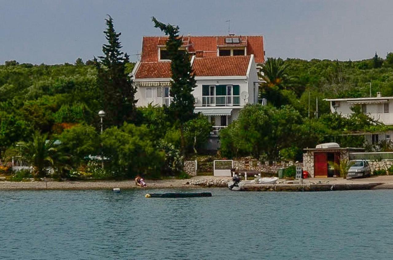 Holiday Home Lovište Extérieur photo